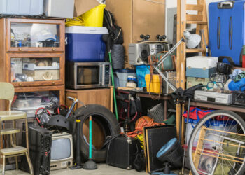 Decluttering Sustainably: Minimalism Meets Eco-Consciousness