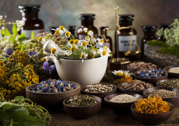 5 DIY Remedies for Common Skin Irritations & Rashes